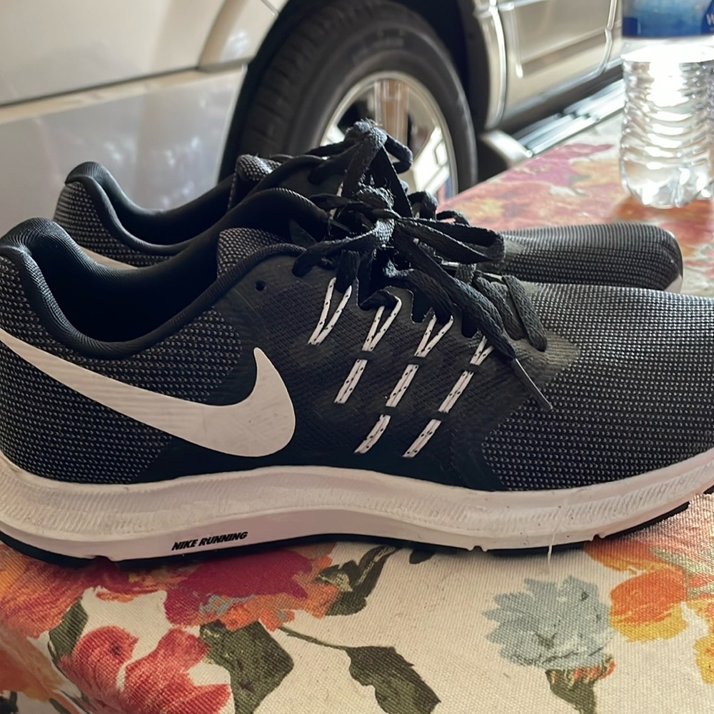 Nike Women’s Running Shoes 10.5 Black & White